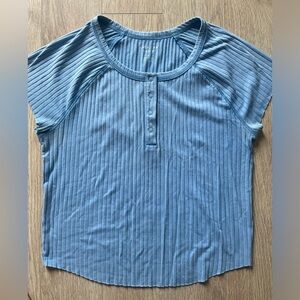 Blue cropped henley tee